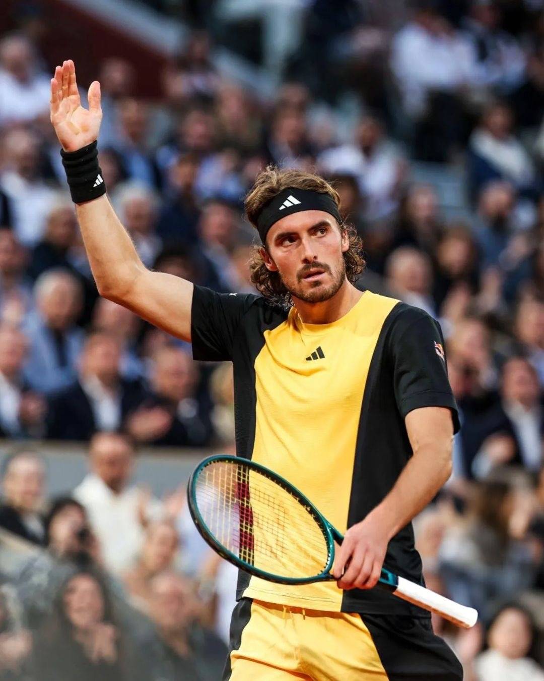 爱游戏APP-年终总决赛轻取拉沃尔杯，西西帕斯惊艳四座