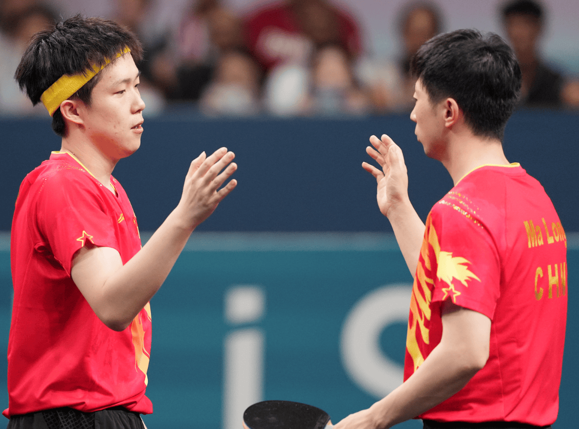 爱游戏大厅-瑞典队鏖战葡萄牙队，马龙惊艳四座